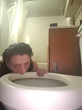 UniqueKorn86 online show from April 22, 2026, 5:53 pm