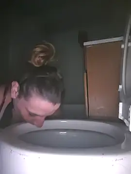 Snapshot of UniqueKorn86 chatting on September 29, 2025, 8:10 am UniqueKorn86 online show from September 29, 2025, 8:10 am