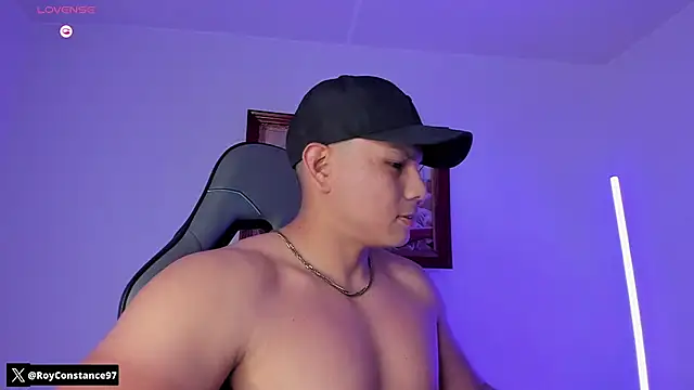 Snapshot of RoyConstance chatting on November 30, 2025, 3:29 am RoyConstance online show from November 30, 2025, 3:29 am