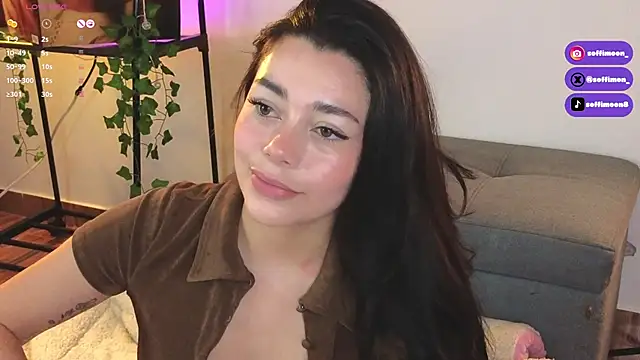 Snapshot of Soffimoon_ chatting on March 10, 2025, 6:38 am Soffimoon online show from March 10, 2025, 6:38 am