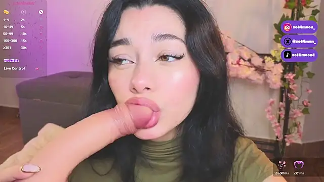 Snapshot of Soffimoon_ chatting on September 10, 2025, 4:33 am Soffimoon online show from September 10, 2025, 4:33 am