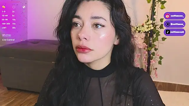 Snapshot of Soffimoon_ chatting on September 30, 2025, 2:39 am Soffimoon online show from September 30, 2025, 2:39 am