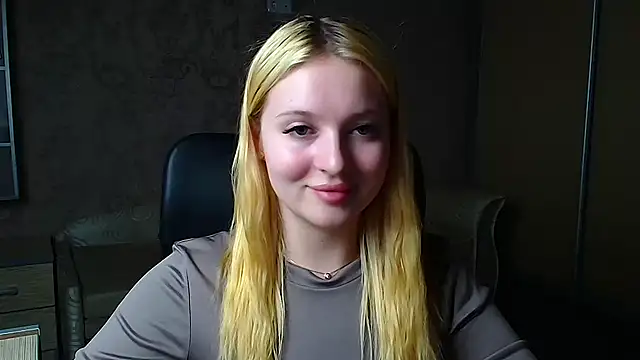 Snapshot of Milka_kiss_ chatting on April 29, 2026, 5:30 pm Milka kiss online show from April 29, 2026, 5:30 pm