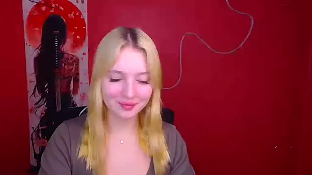 Snapshot of Milka_kiss_ chatting on November 19, 2025, 7:19 am Milka kiss online show from November 19, 2025, 7:19 am