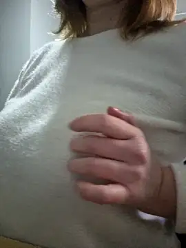  tasechka  online show from February 9, 2025, 4:07 pm