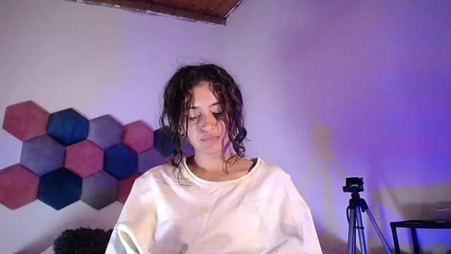 Snapshot of liz-beths chatting on February 6, 2025, 4:36 pm liz-beths online show from February 6, 2025, 4:36 pm