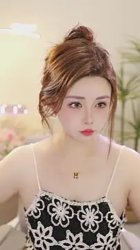 Snapshot of Qiaoqiao_ chatting on March 2, 2026, 12:45 pm Qiaoqiao online show from March 2, 2026, 12:45 pm