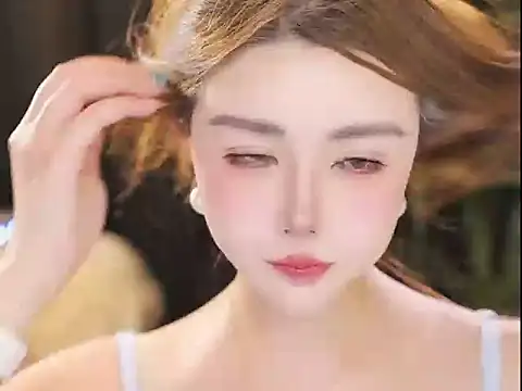 Snapshot of Qiaoqiao_ chatting on July 18, 2026, 4:15 pm Qiaoqiao online show from July 18, 2026, 4:15 pm