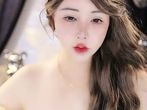 Snapshot of Qiaoqiao_ chatting on September 24, 2025, 10:33 am Qiaoqiao online show from September 24, 2025, 10:33 am