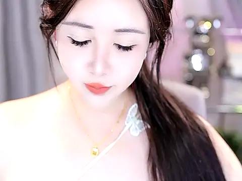 Snapshot of Qiaoqiao_ chatting on October 18, 2025, 7:10 am Qiaoqiao online show from October 18, 2025, 7:10 am