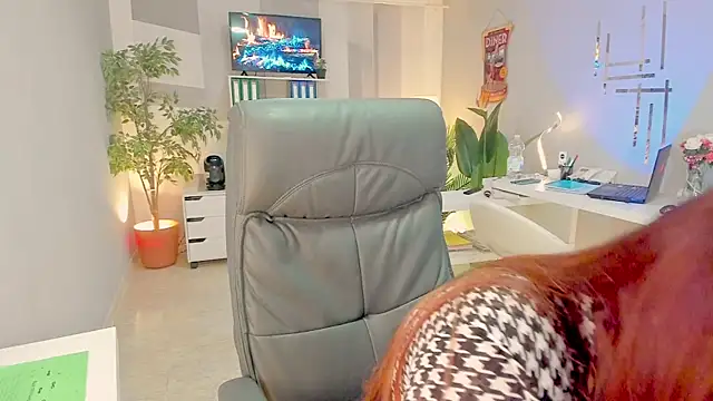 Butterflyblue dream online show from February 5, 2025, 5:20 pm