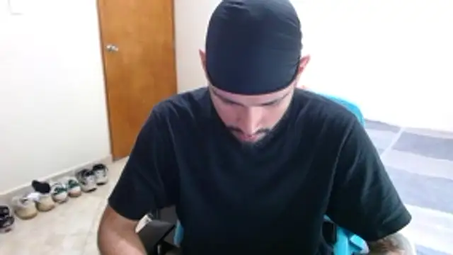 Snapshot of samir_music chatting on October 23, 2025, 5:22 pm samir music online show from October 23, 2025, 5:22 pm