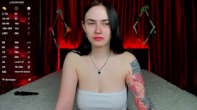 Snapshot of Witch_Lady chatting on March 12, 2026, 7:12 am Witch Lady online show from March 12, 2026, 7:12 am