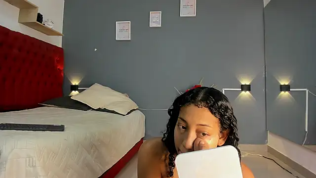 flavia cruz online show from October 27, 2025, 7:15 pm