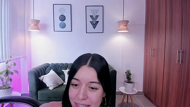 Snapshot of zoee_jackson chatting on June 15, 2026, 6:29 pm zoee jackson online show from June 15, 2026, 6:29 pm