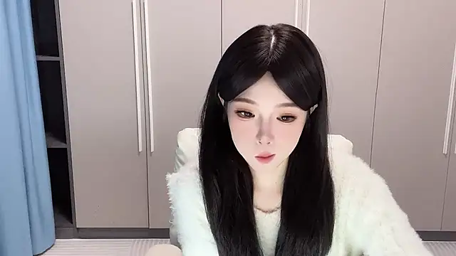 Snapshot of Q-ing chatting on October 15, 2025, 1:41 pm Q-ing online show from October 15, 2025, 1:41 pm