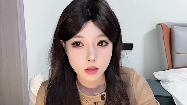 Snapshot of Q-ing chatting on February 15, 2025, 1:49 pm Q-ing online show from February 15, 2025, 1:49 pm