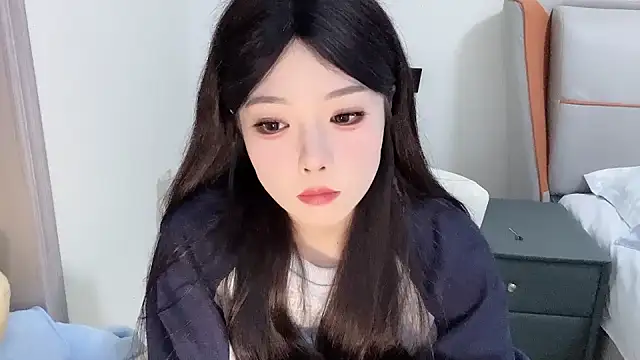 Snapshot of Q-ing chatting on January 24, 2025, 7:49 pm Q-ing online show from January 24, 2025, 7:49 pm