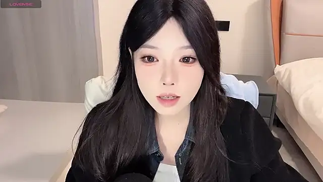 Snapshot of Q-ing chatting on January 3, 2025, 12:40 pm Q-ing online show from January 3, 2025, 12:40 pm