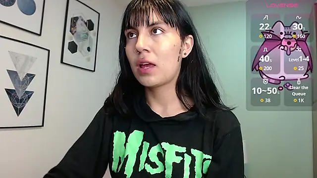 Snapshot of amy_adams1 chatting on February 2, 2026, 4:00 am amy adams1 online show from February 2, 2026, 4:00 am