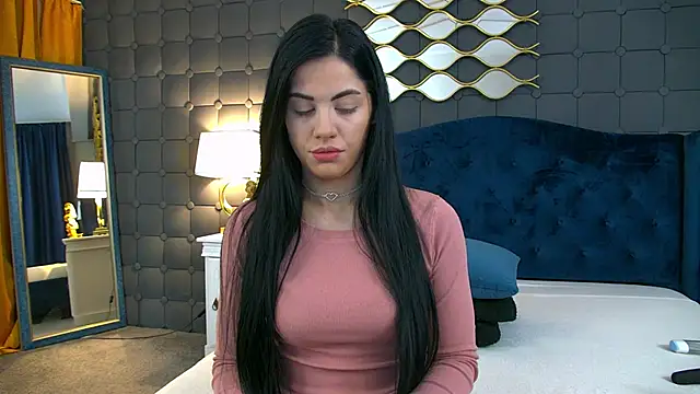 Snapshot of LeyaCass chatting on January 10, 2026, 4:19 am LeyaCass online show from January 10, 2026, 4:19 am