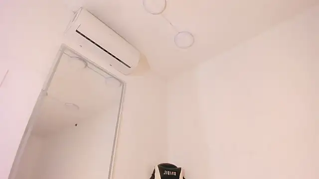 Snapshot of vera_candella chatting on January 16, 2026, 11:36 am vera candella online show from January 16, 2026, 11:36 am