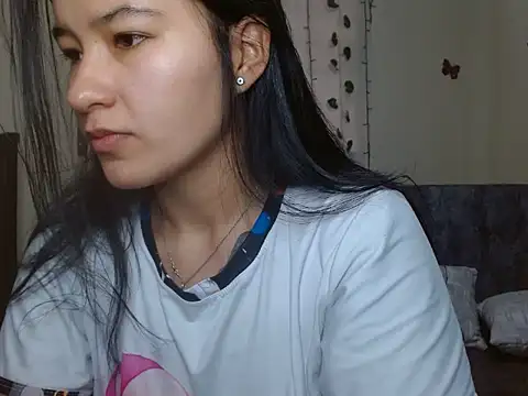 Snapshot of kazumi6 chatting on December 14, 2025, 3:06 pm kazumi6 online show from December 14, 2025, 3:06 pm