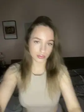 EdnaBradley online show from December 17, 2025, 2:00 pm