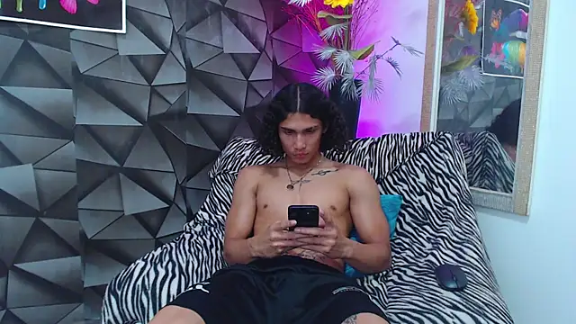 nazper online show from March 10, 2025, 6:23 pm