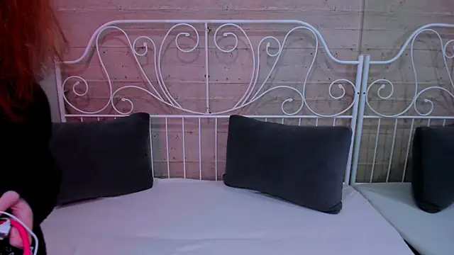 Snapshot of ZaynGraham chatting on November 11, 2025, 10:54 am ZaynGraham online show from November 11, 2025, 10:54 am