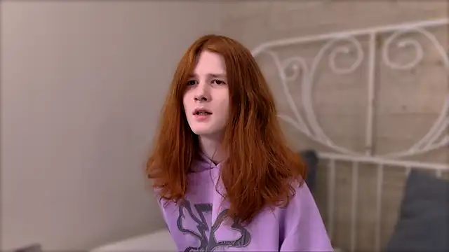 Snapshot of ZaynGraham chatting on November 18, 2025, 10:02 pm ZaynGraham online show from November 18, 2025, 10:02 pm