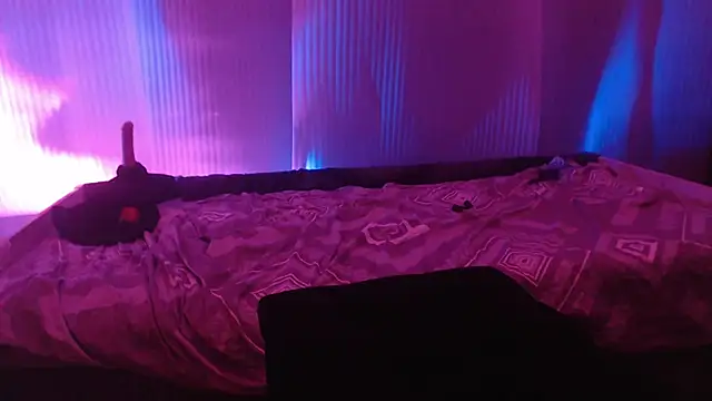 Snapshot of wowmelikez chatting on March 2, 2025, 1:04 am wowmelikez online show from March 2, 2025, 1:04 am