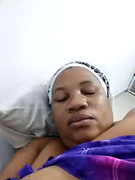 Snapshot of Bustyslave48 chatting on October 16, 2025, 9:56 pm Bustyslave48 online show from October 16, 2025, 9:56 pm