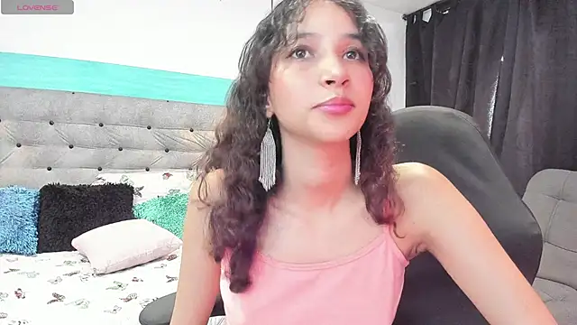 Snapshot of sexgalatic_69 chatting on December 11, 2024, 6:20 pm sexgalatic 69 online show from December 11, 2024, 6:20 pm