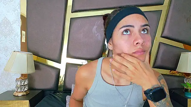 Snapshot of NicoleEsposito chatting on October 10, 2025, 1:12 pm NicoleEsposito online show from October 10, 2025, 1:12 pm