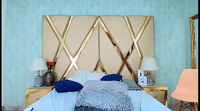 Snapshot of NicoleEsposito chatting on March 9, 2025, 6:39 am NicoleEsposito online show from March 9, 2025, 6:39 am