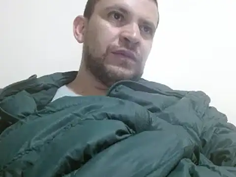 camiloking1720 online show from February 27, 2025, 2:25 am