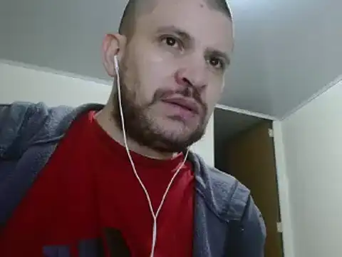 camiloking1720 online show from February 8, 2025, 4:35 pm