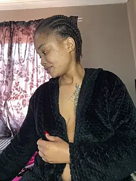 Snapshot of cardibabe chatting on February 19, 2026, 11:18 am cardibabe online show from February 19, 2026, 11:18 am