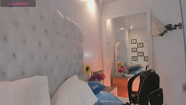 Snapshot of brithany_rousee chatting on November 14, 2025, 2:10 pm brithany rousee online show from November 14, 2025, 2:10 pm