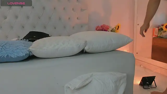 Snapshot of brithany_rousee chatting on November 4, 2025, 2:10 pm brithany rousee online show from November 4, 2025, 2:10 pm