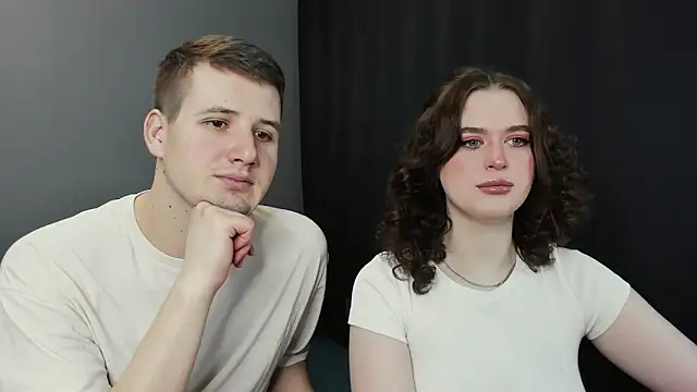 Snapshot of Pinku_kitsune chatting on February 22, 2025, 1:11 am Pinku kitsune online show from February 22, 2025, 1:11 am