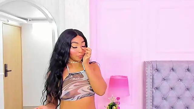 HaileeRoberts online show from November 16, 2025, 1:16 pm