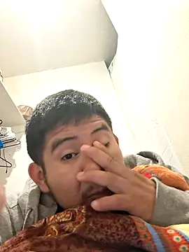 uziel2345 online show from April 16, 2026, 3:24 pm