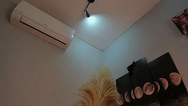 Snapshot of ALICEPOIXXXON chatting on January 9, 2026, 6:53 am ALICEPOIXXXON online show from January 9, 2026, 6:53 am