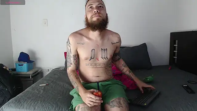 Snapshot of Nanna_and_Balder chatting on February 5, 2025, 11:17 pm Nanna and Balder online show from February 5, 2025, 11:17 pm