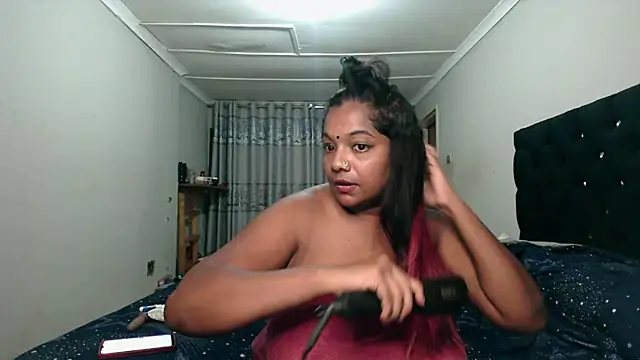 Snapshot of Indianmayaxoxo chatting on March 4, 2025, 7:22 pm Indianmayaxoxo online show from March 4, 2025, 7:22 pm