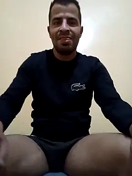 Snapshot of Bisex_activ19 chatting on December 17, 2024, 8:01 am Bisex activ19 online show from December 17, 2024, 8:01 am