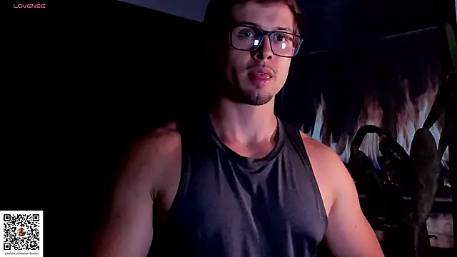 Snapshot of ADAM_BOUTON_ chatting on May 29, 2026, 11:55 pm ADAM BOUTON online show from May 29, 2026, 11:55 pm