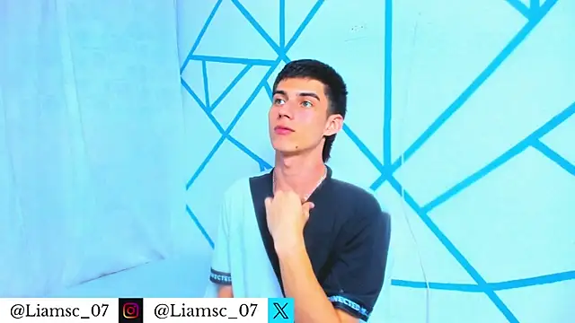 Snapshot of liam_scott77 chatting on November 7, 2025, 8:35 pm liam scott77 online show from November 7, 2025, 8:35 pm